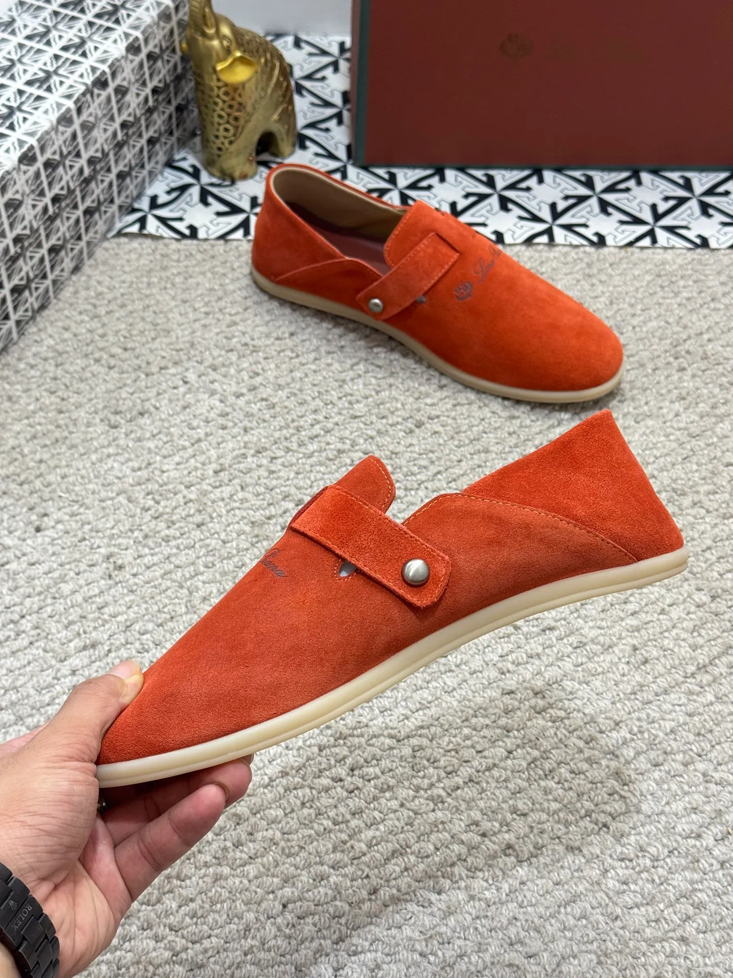 Men's men's shoes 💰420 [New style] 🍓🍓Loro Piana - LP's new moccasin shoes are made of water-repellent treated suede uppers with rubber soles, a classic. The complex craftsmanship and meticulous structure make the shoes light and soft, allowing you to walk comfortably and freely. Perfect for wearing at the beach or out in the water during the summer. Size: 38-44 (45 customized